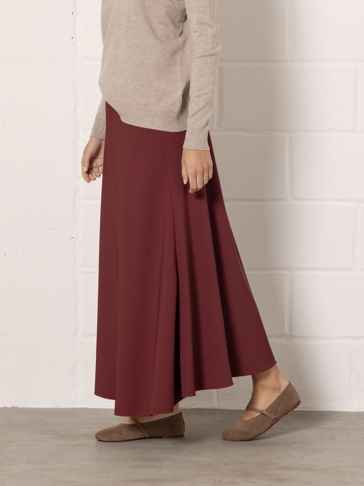 Long flared skirt  Bordeaux colour