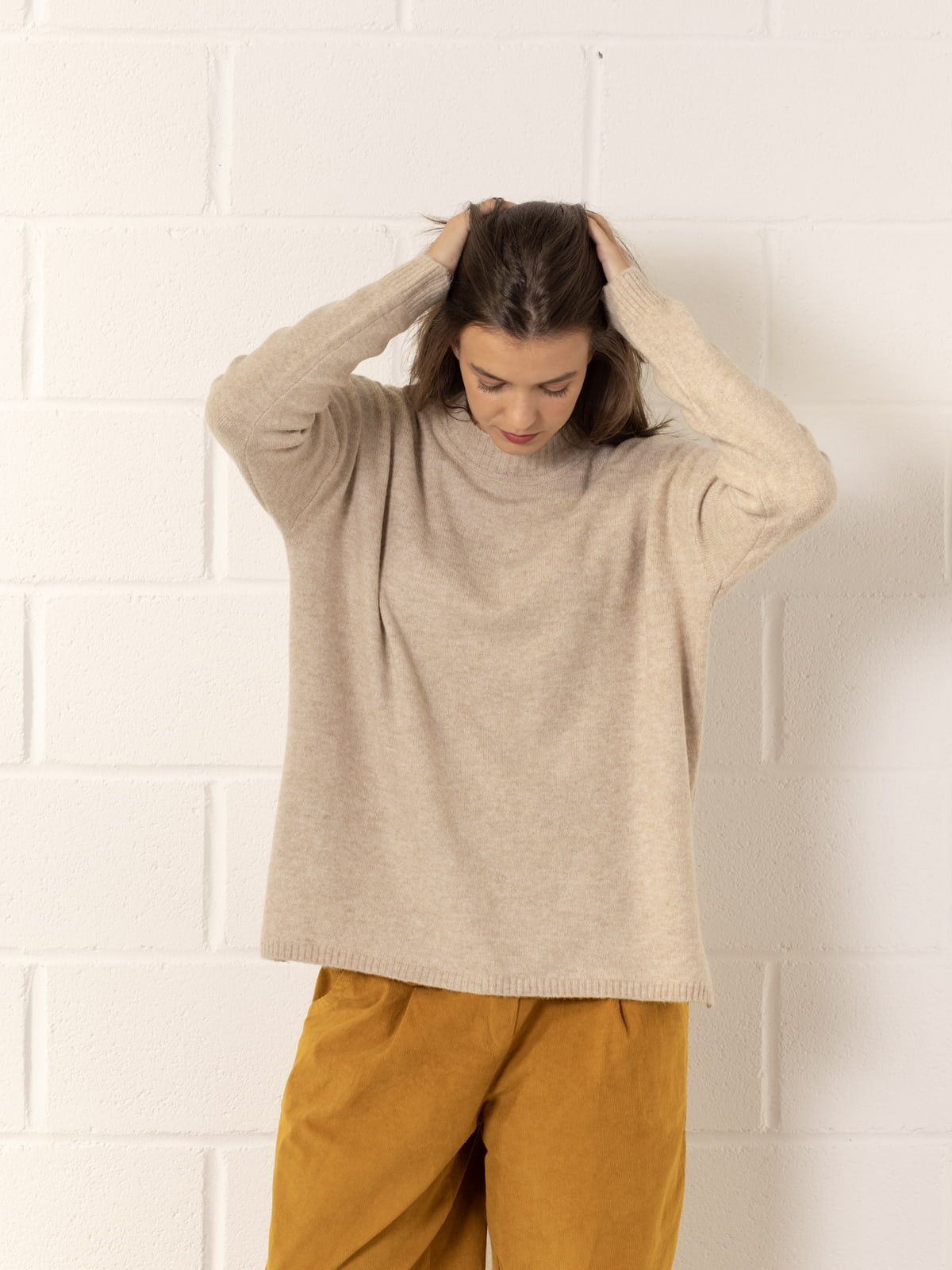 Jersey soft oversize c/subido color Beige