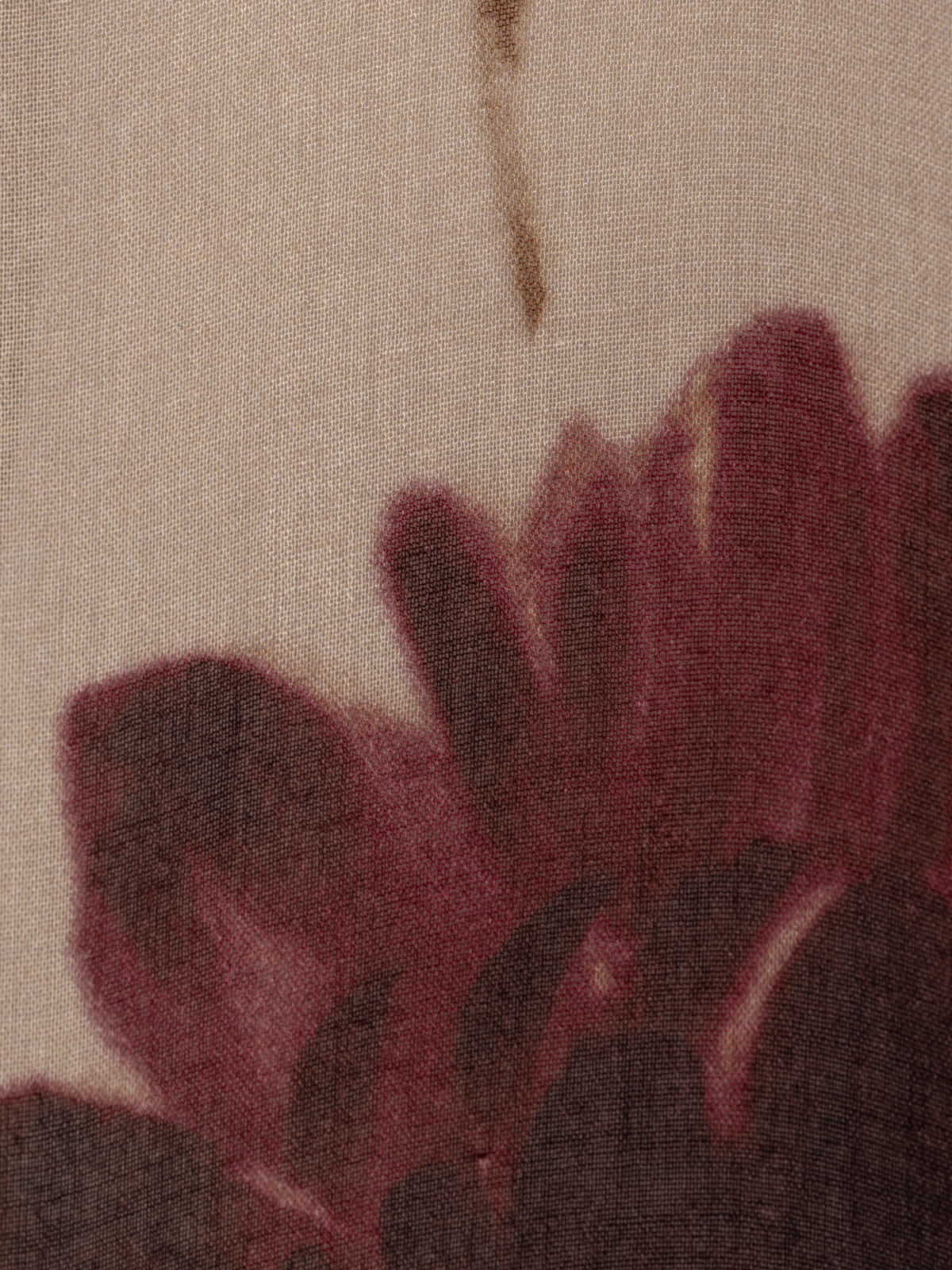 Camisa fluida lana flores color Burdeos