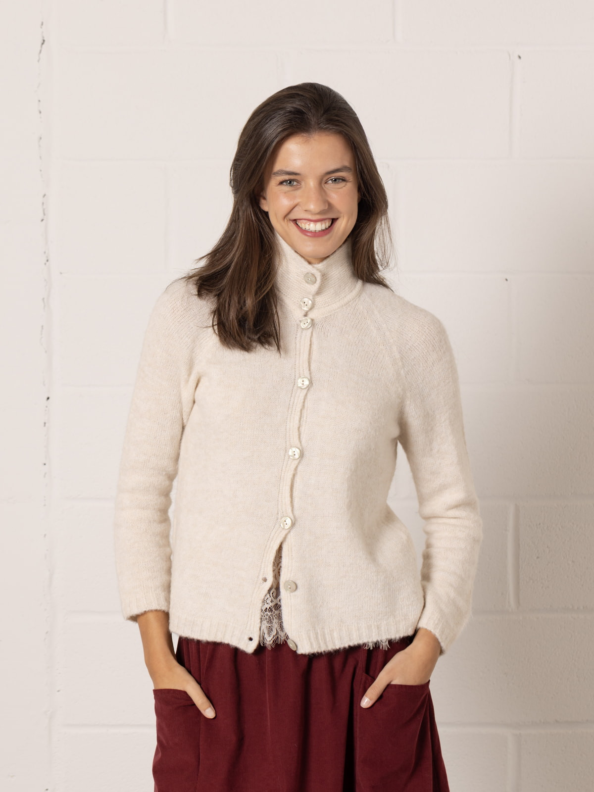 Soft wool knitted jacket Marfil colour