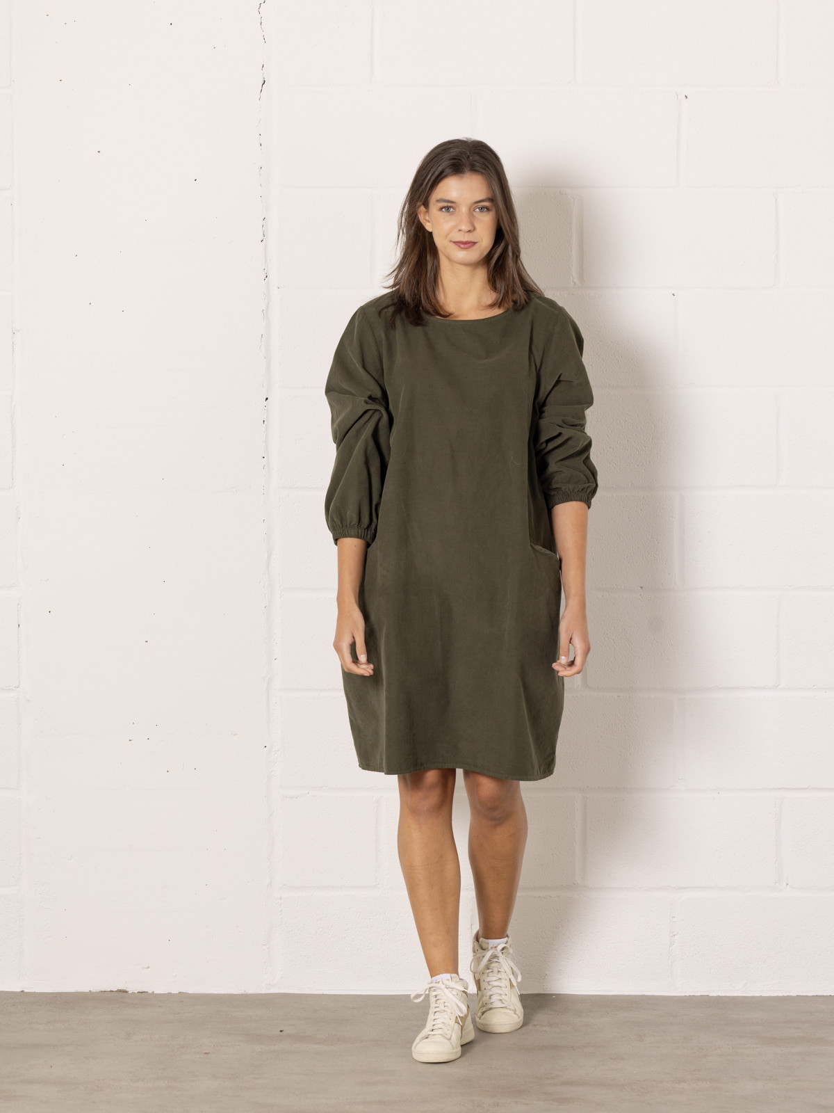 Corduroy dress with elasticated cuffs  Green Militar colour