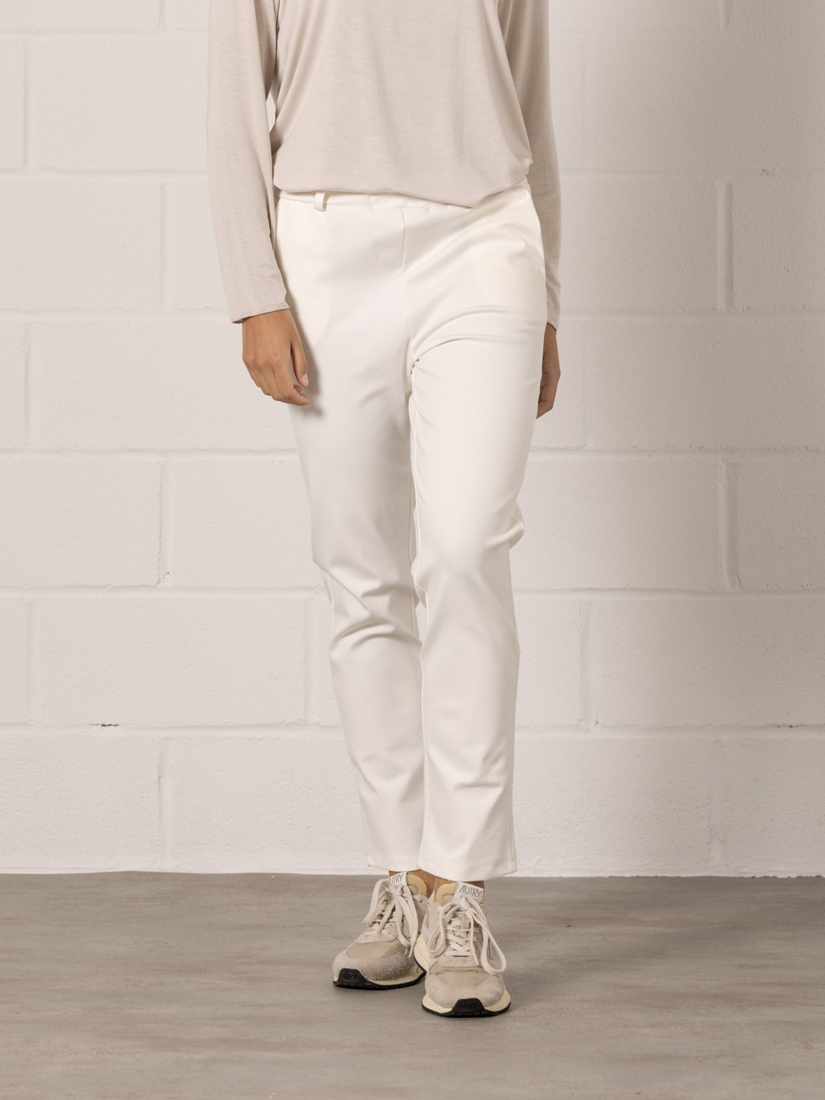 Comfortable Milanese knit trousers  Crudecolour