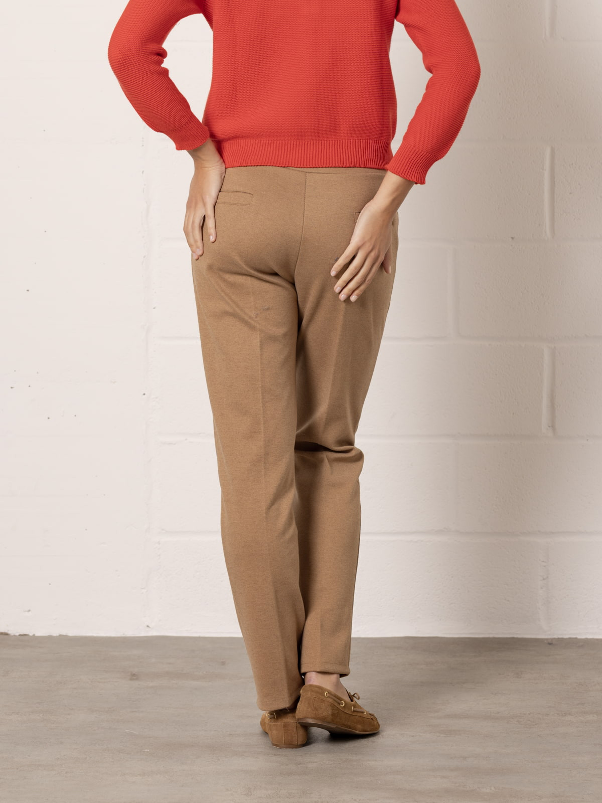 Pantalón office soft touch color Camel
