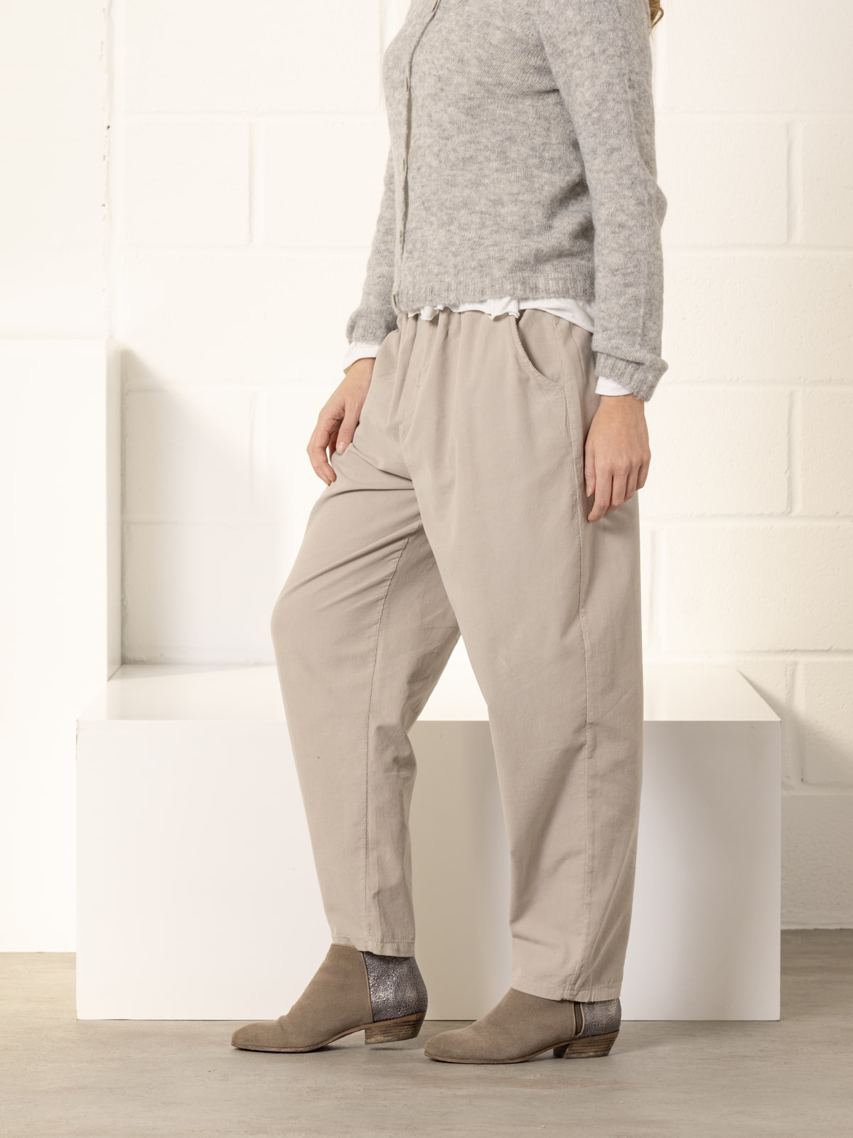 Micro-corduroy trousers without elastic  Beige colour