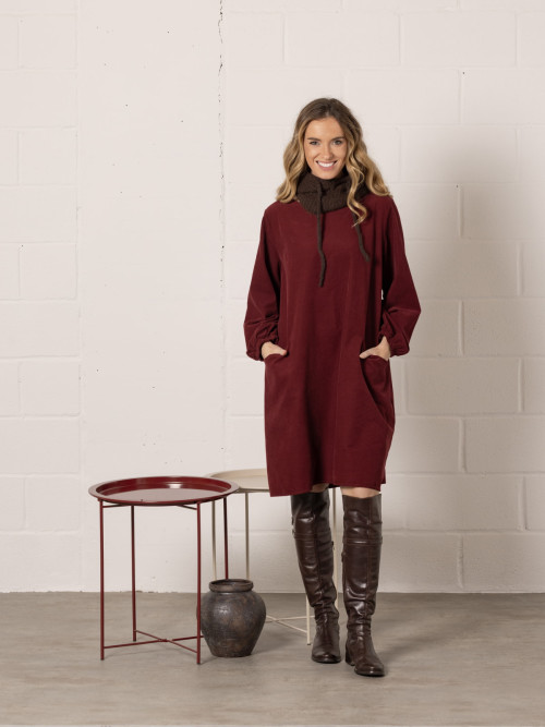 Corduroy dress with elasticated cuffs  Bordeaux colour