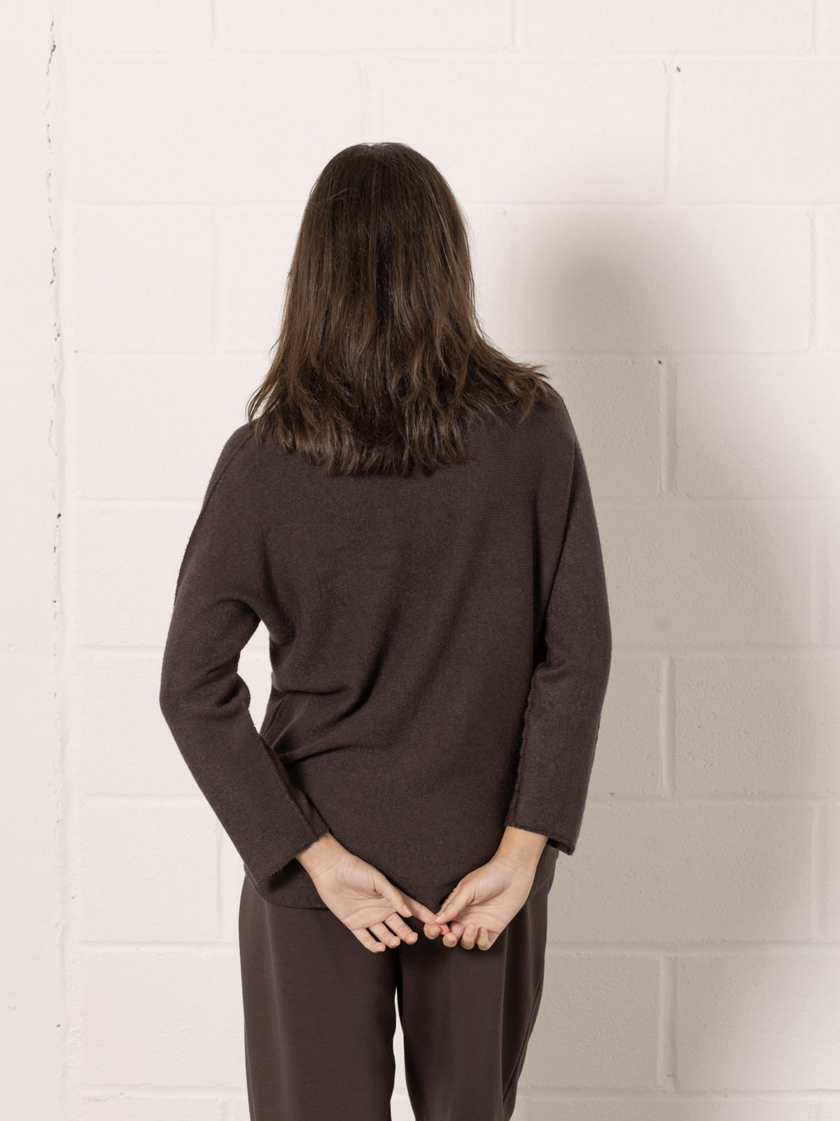 Jersey básico c/barco color Marrón 