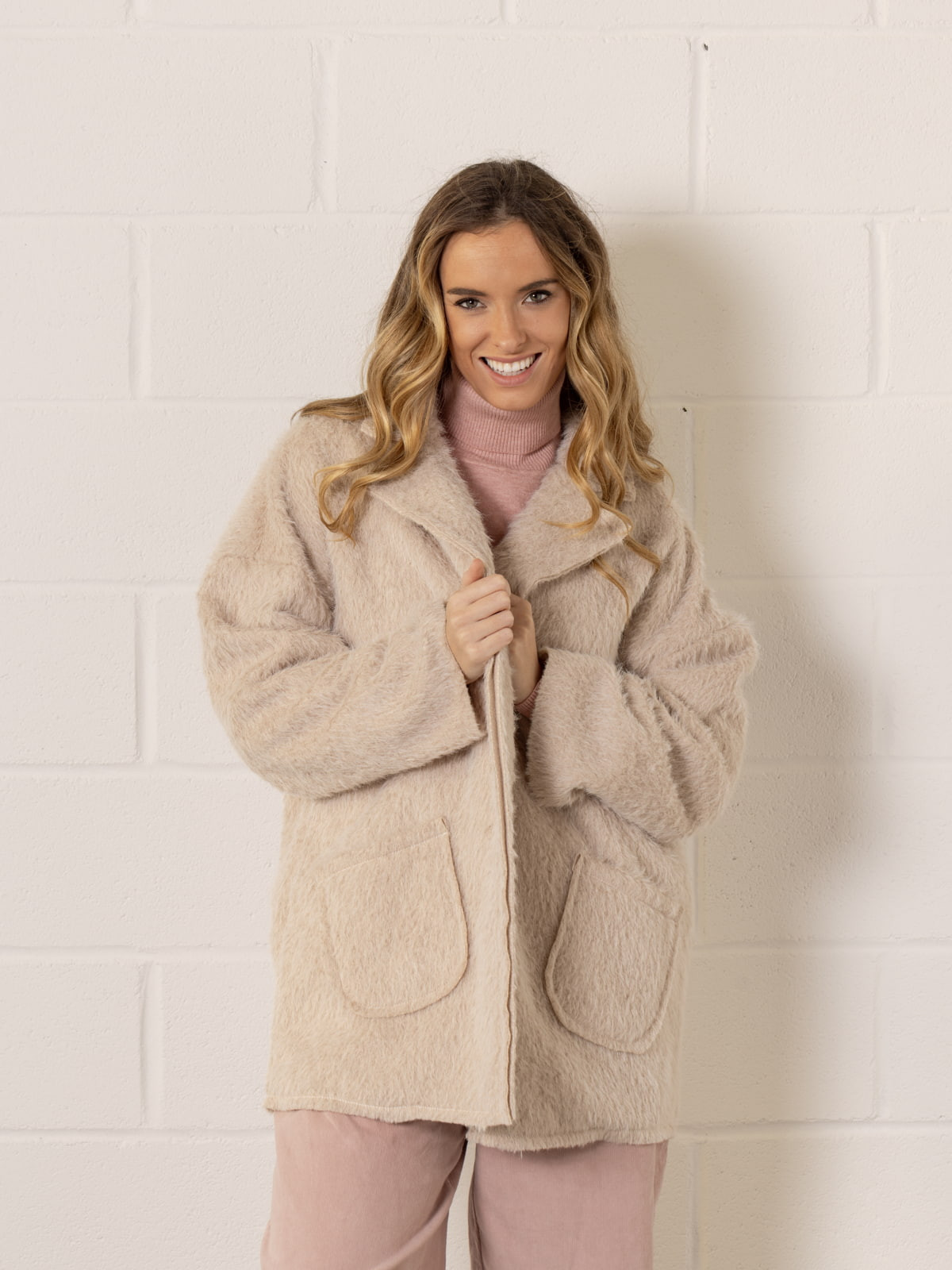 Chaquetón soft pelo mohair like color Beige