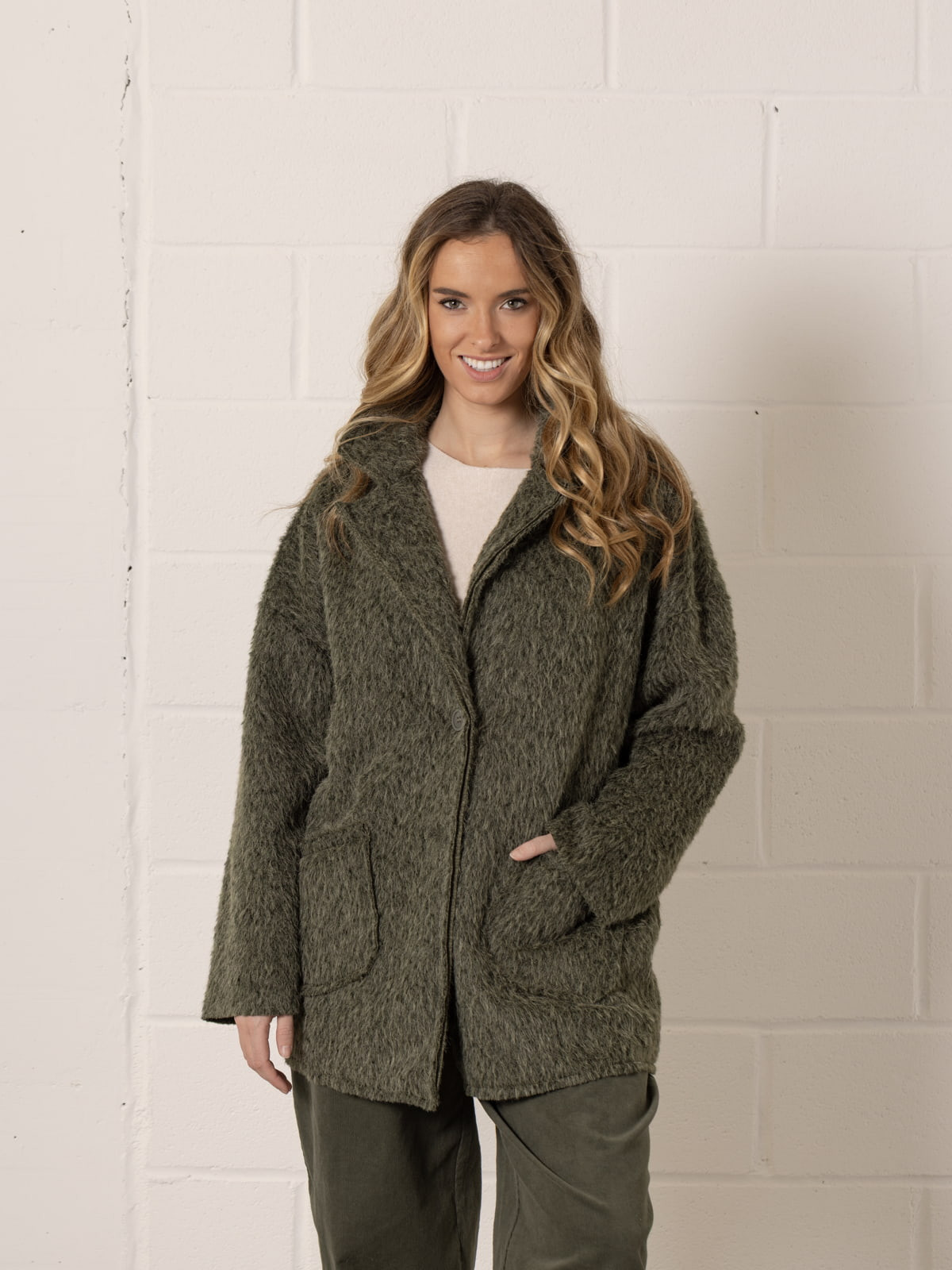 Chaquetón soft pelo mohair like color Caqui