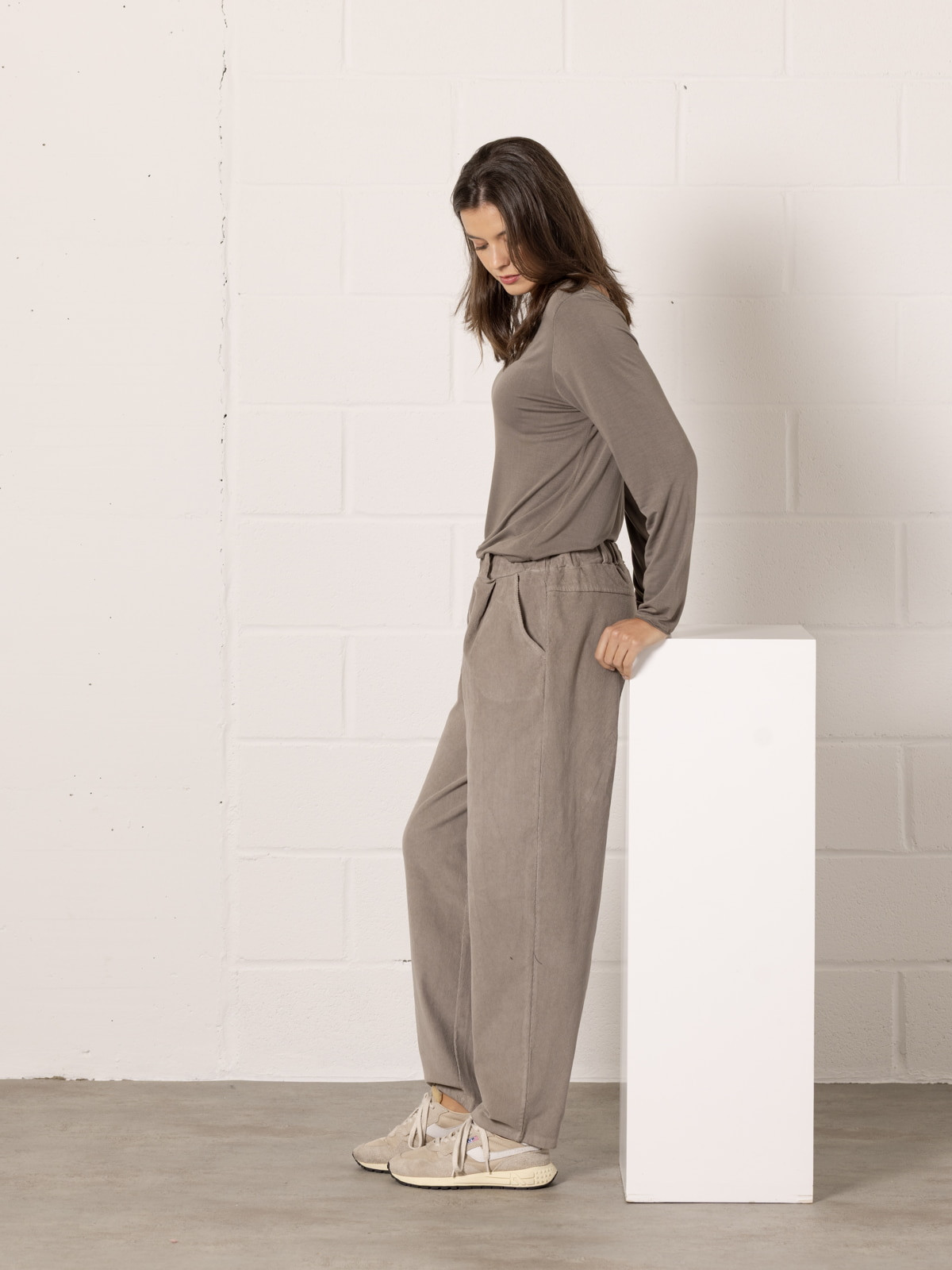 Momfit stretch micro-corduroy trousers  Taupe colour