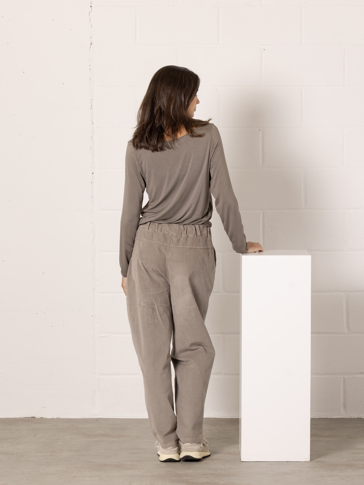 Momfit stretch micro-corduroy trousers  Taupe colour