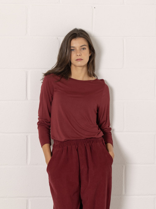 Camiseta soft con cachemires color Burdeos