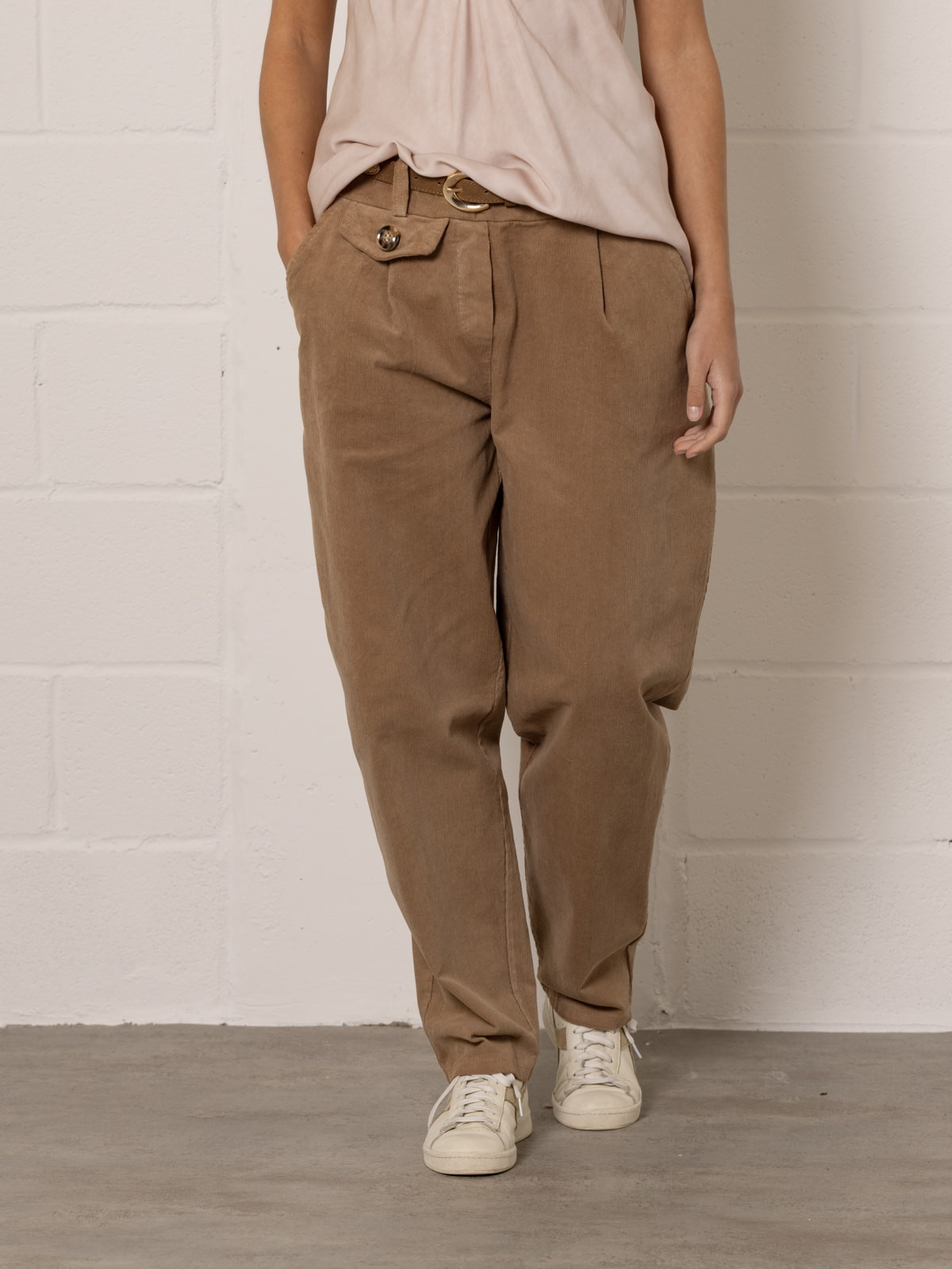 Momfit stretch micro-corduroy trousers  Camel colour