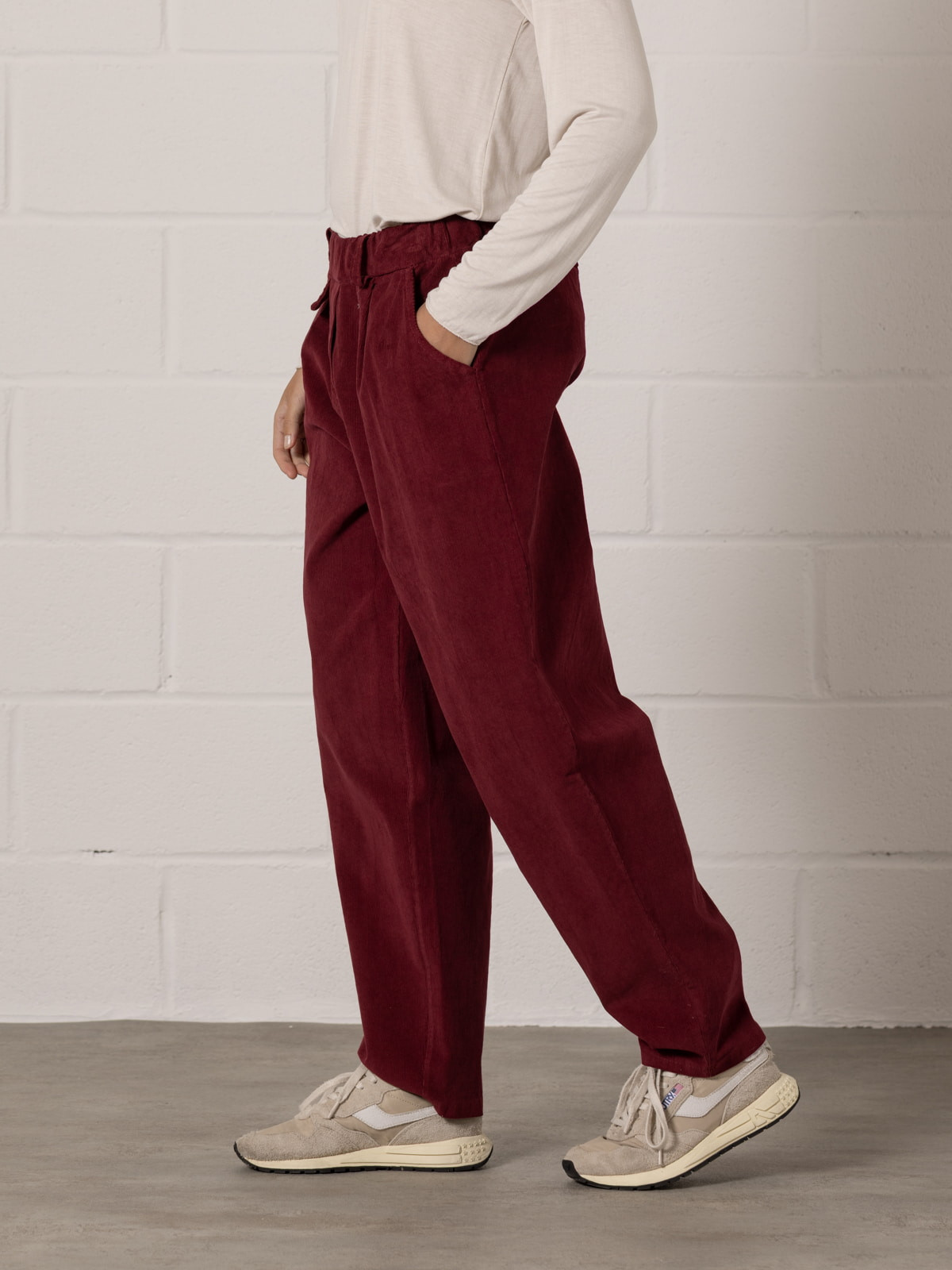 Momfit stretch micro-corduroy trousers  Bordeaux colour