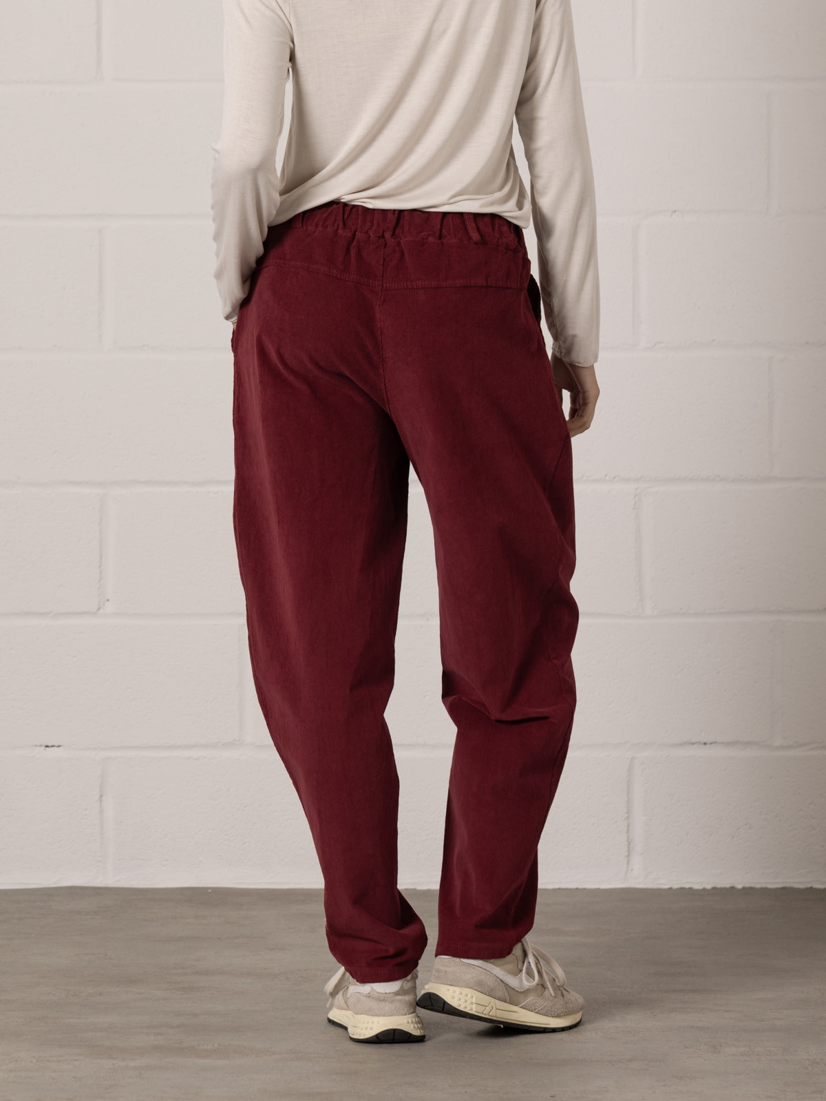 Momfit stretch micro-corduroy trousers  Bordeaux colour