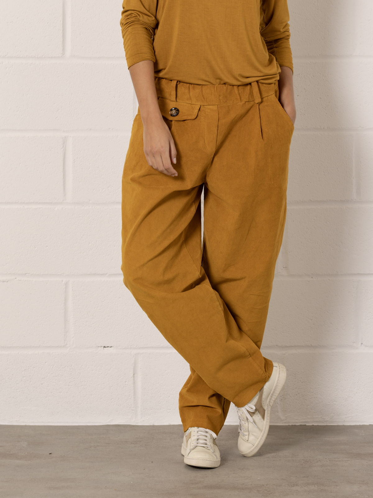 Momfit stretch micro-corduroy trousers  Ocher colour