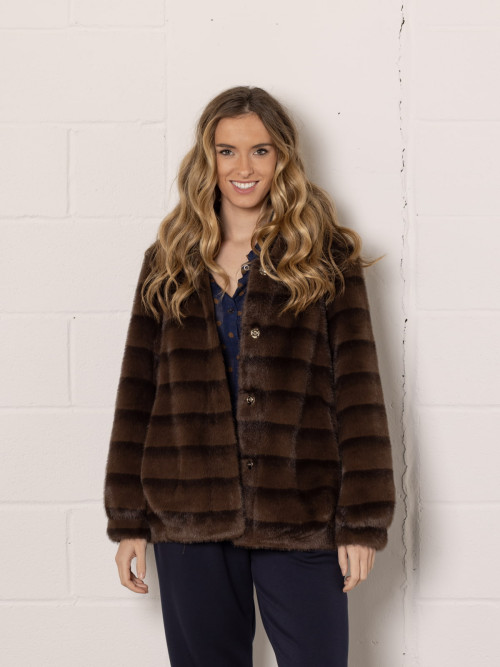 Chaquetón raya oversize diseño trendy color Marrón 