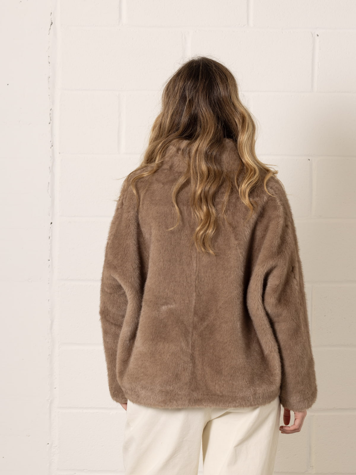 Short faux fur jacket with sleeve print  Camel colour