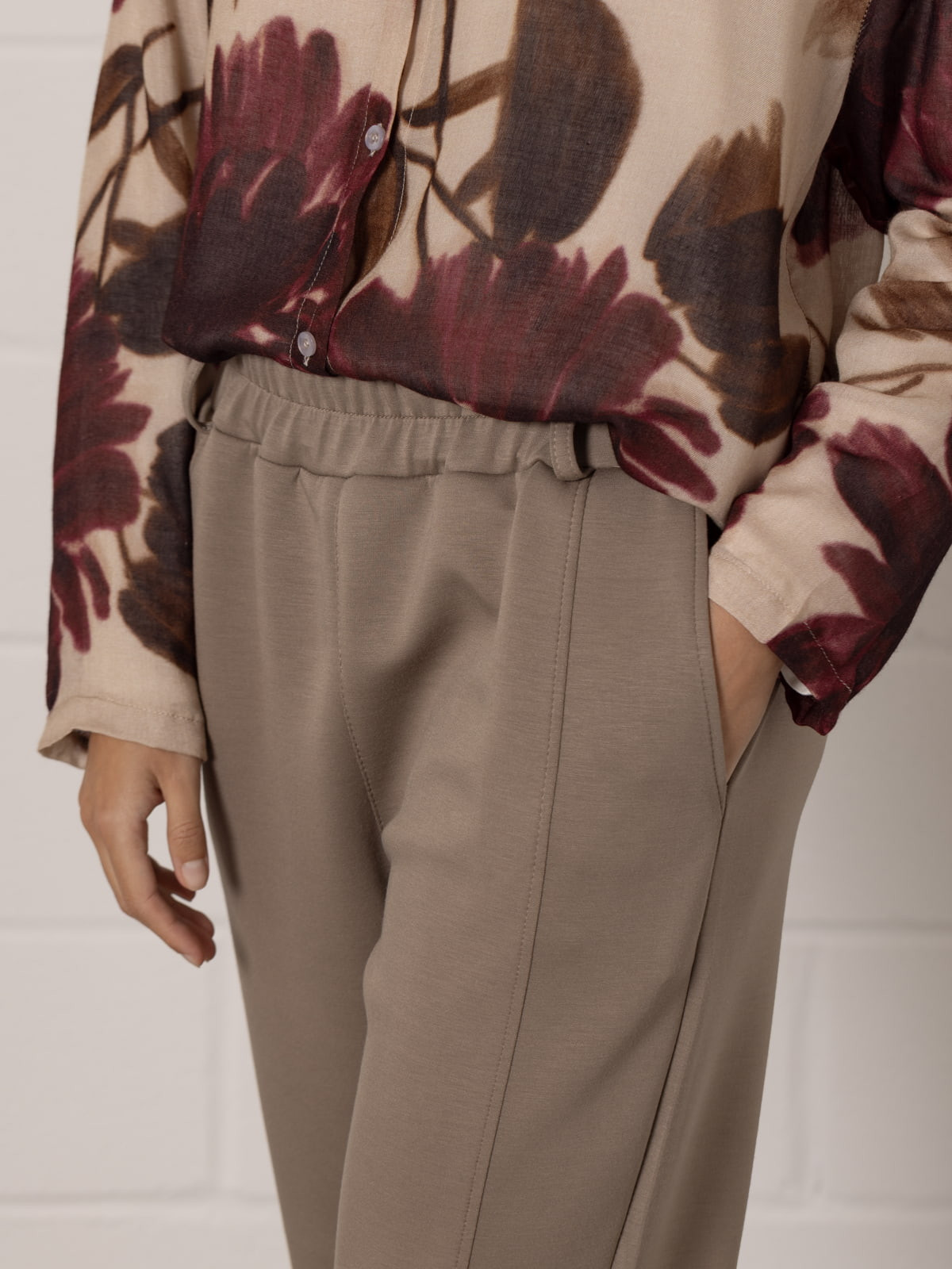 Comfort regular fit pants  Taupe colour