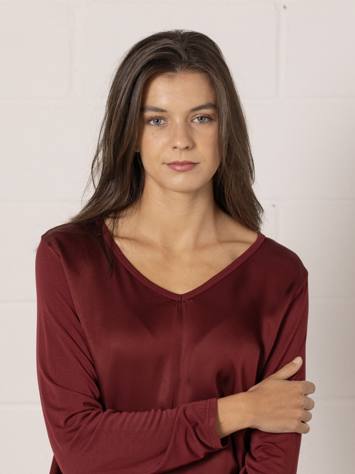 Ecovisco V-neck Flowy T-Shirt  Bordeaux colour