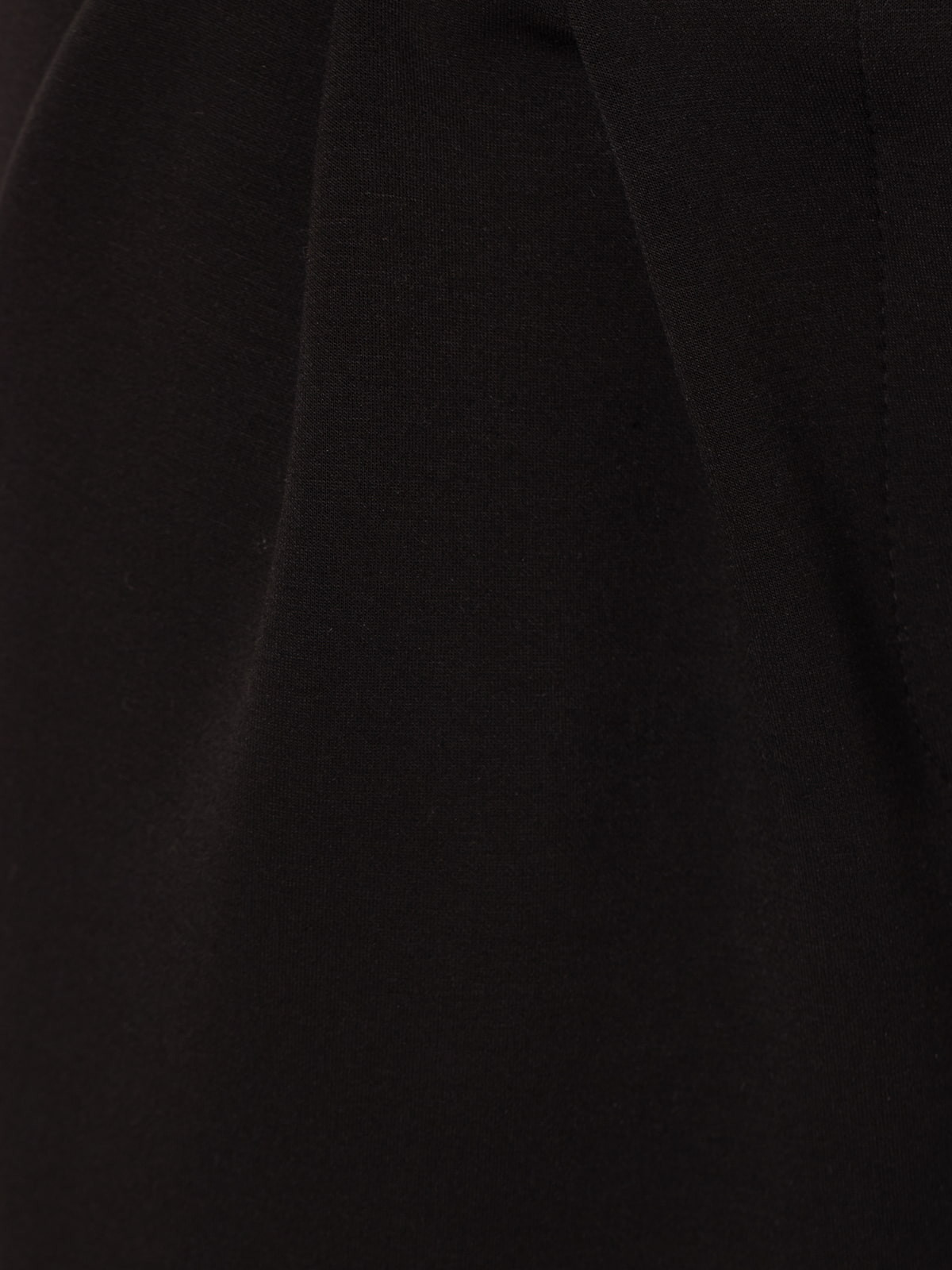 pantalón fluido pinzas color Negro