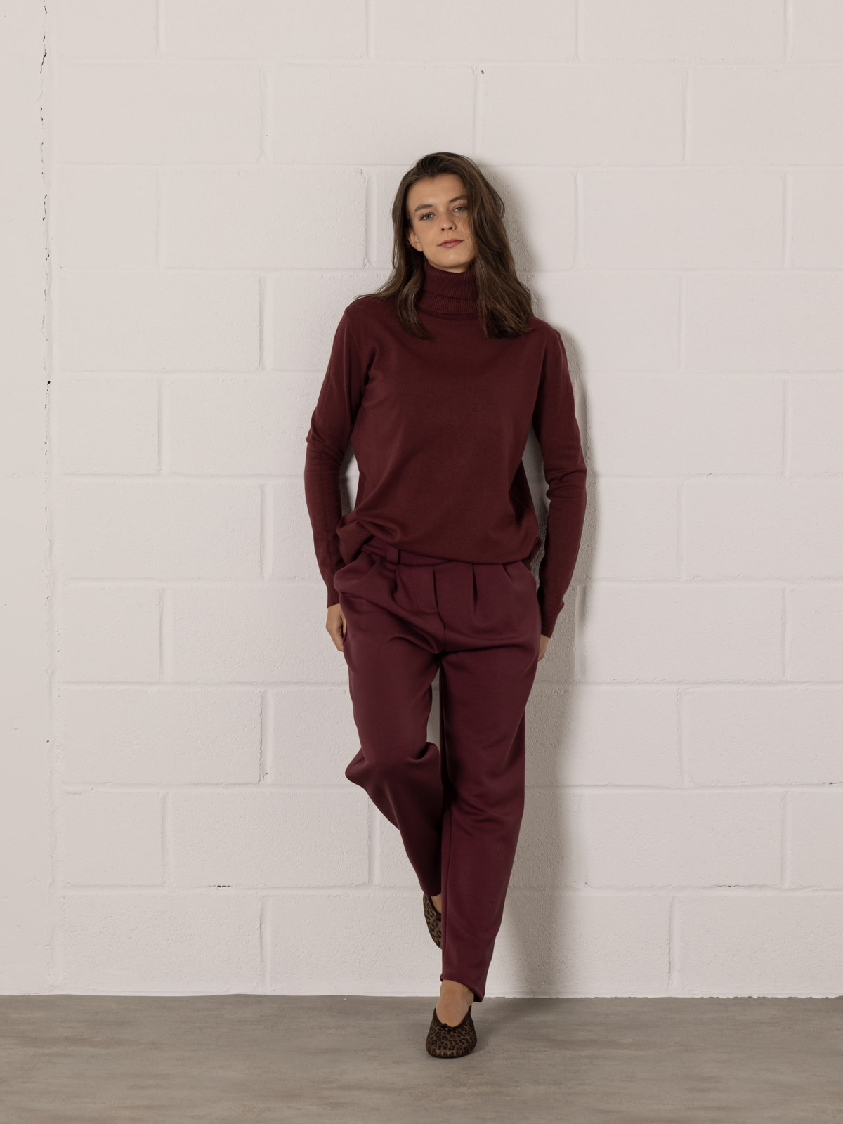 fluid pleated pants  Bordeaux colour