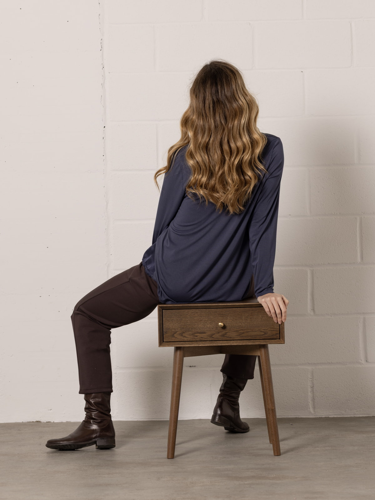 Ecovisco V-neck Flowy T-Shirt  azul noche colour