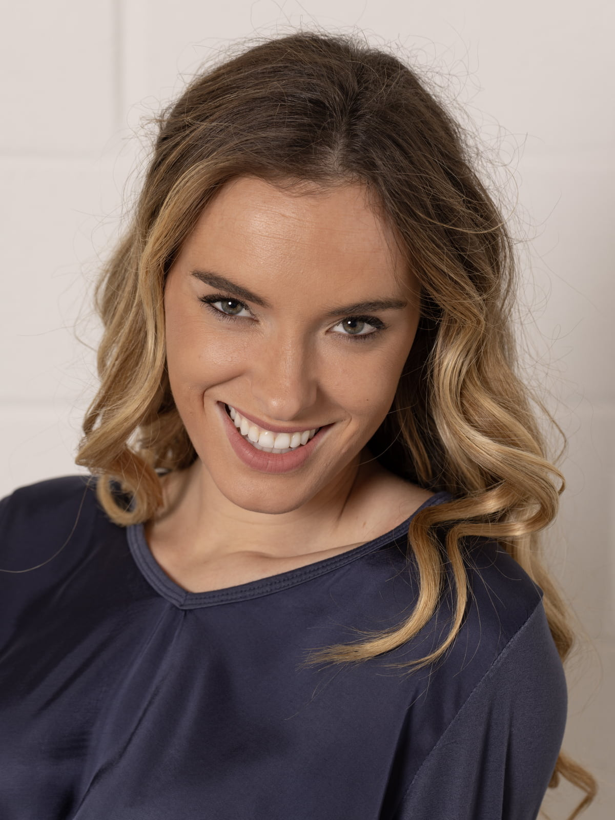 Ecovisco V-neck Flowy T-Shirt  azul noche colour