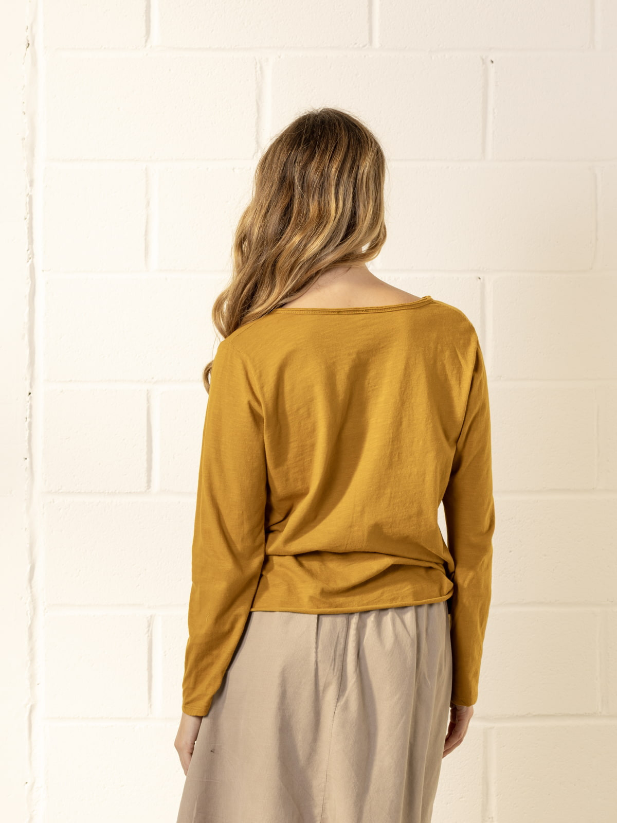 Vintage cotton 3-button t-shirt  Ocher colour