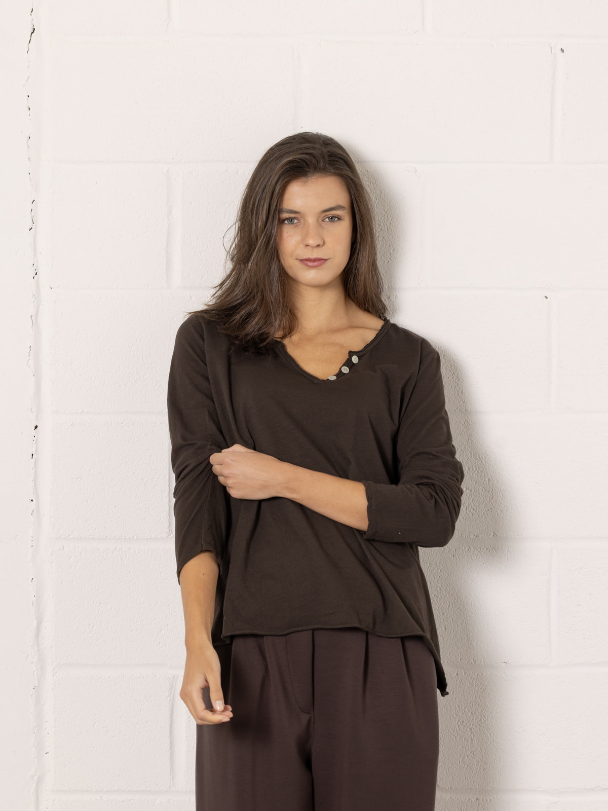 Camiseta vintage cotton 3 botones color Marrón 