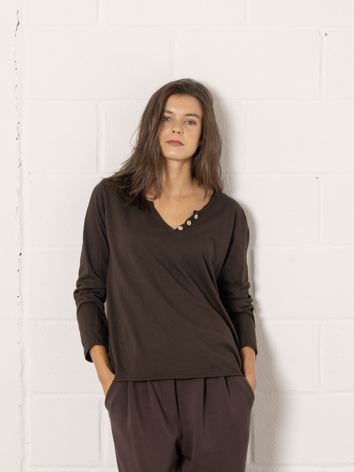 Camiseta vintage cotton 3 botones color Marrón 