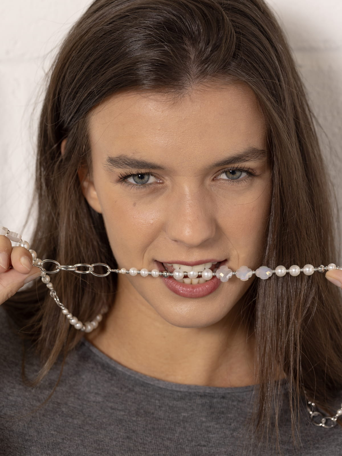 Collar perlas en cadenita color Blanco