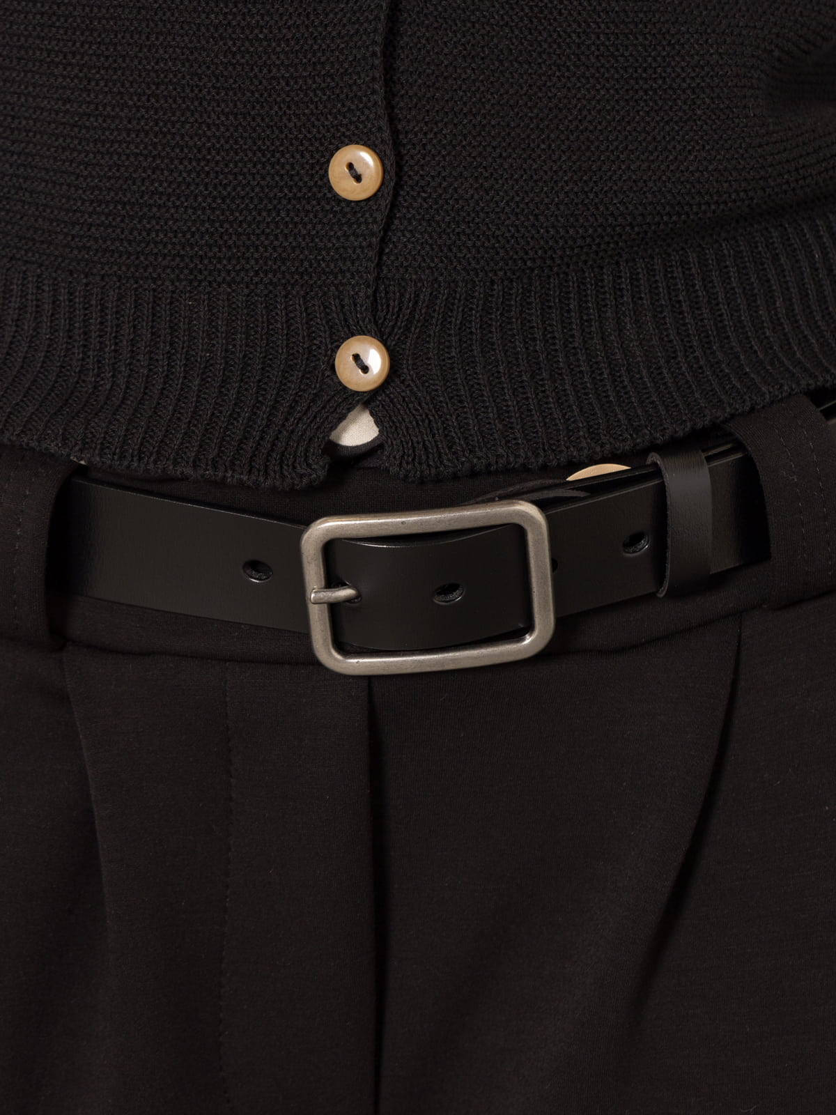 leather belt with rectangular buckle  Black colour