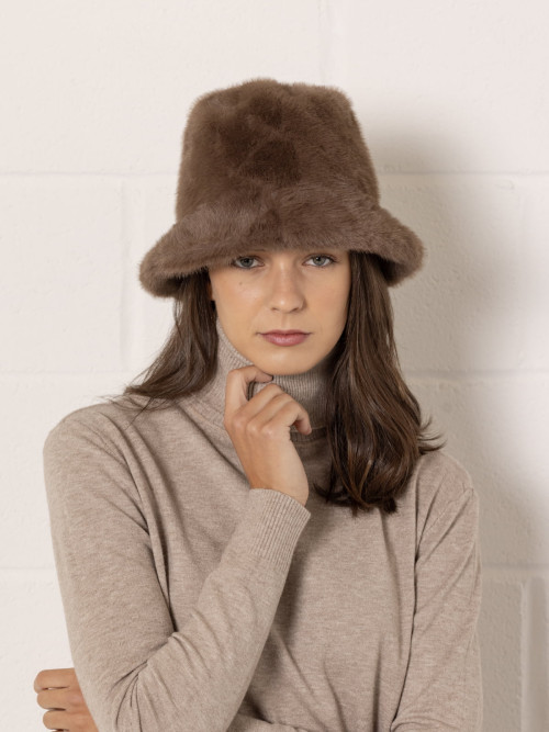 gorro bob eco pelo color Marrón 